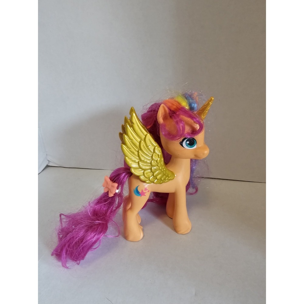 My Little Pony Alicorn Princess Figure Gold Wings Rainbow Hair 7" Hasbro‎